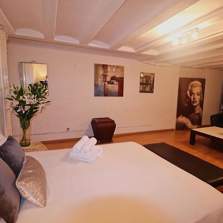 Efate Rooms Βαρκελώνη Εξωτερικό φωτογραφία